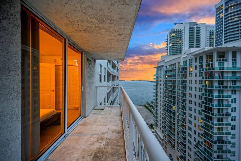 40Th Floor Priceless Unit Central Location Miami Bagian luar foto
